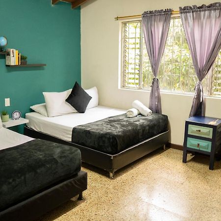 Buntes House-Casa Hotel Laureles-Estadio Medellin Luaran gambar